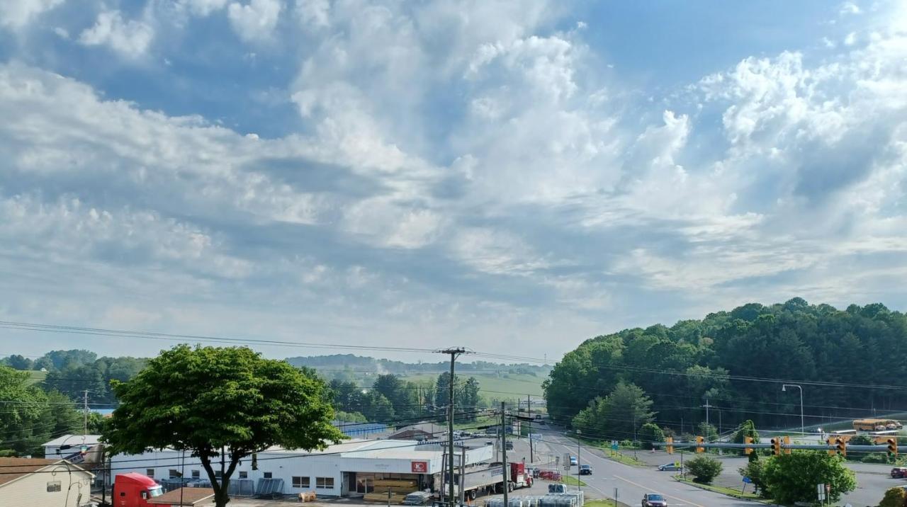 Knob Hill Motor Lodge Hillsville Exteriér fotografie